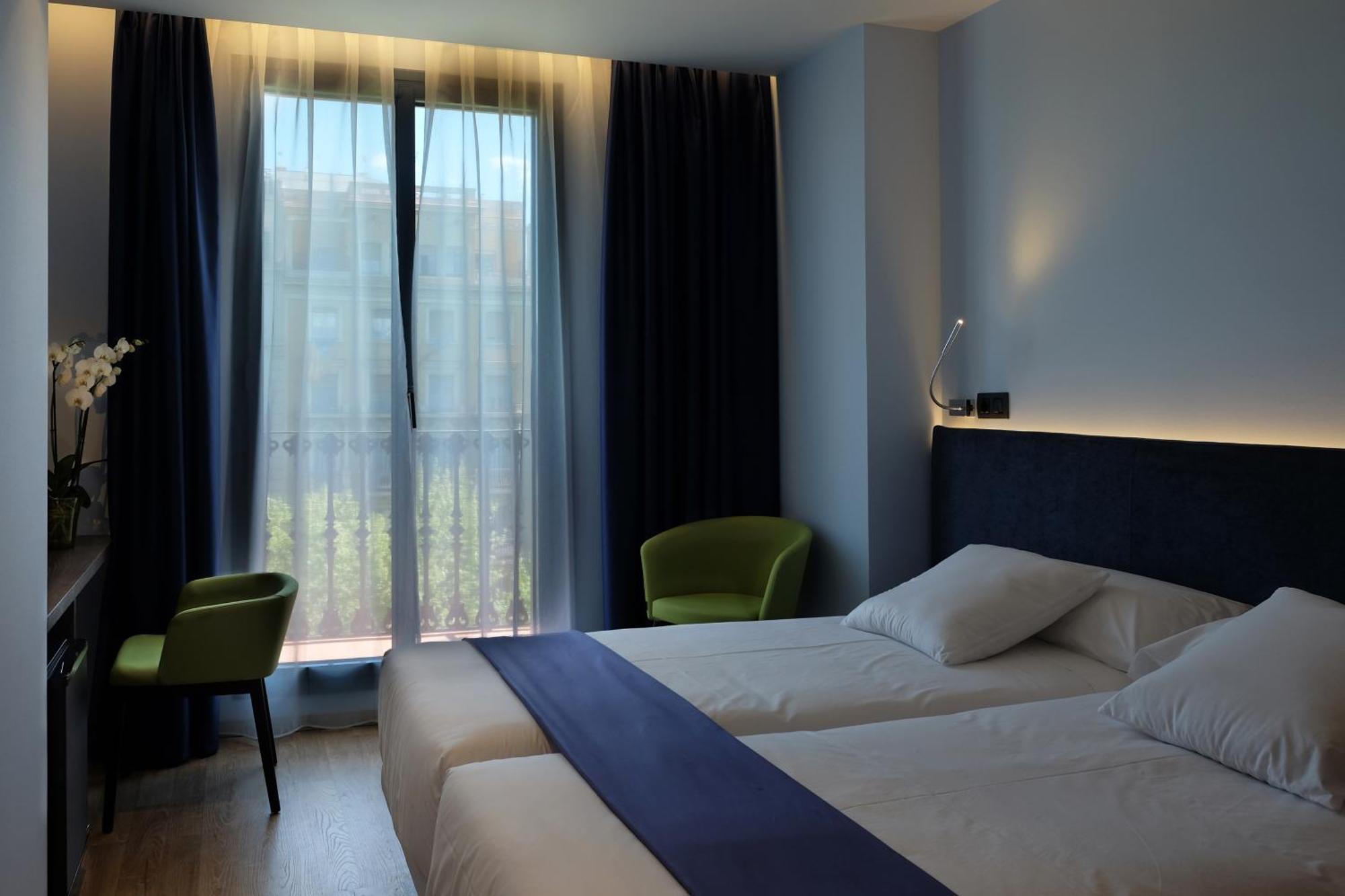 Chi Hotel Barcelona Exterior photo