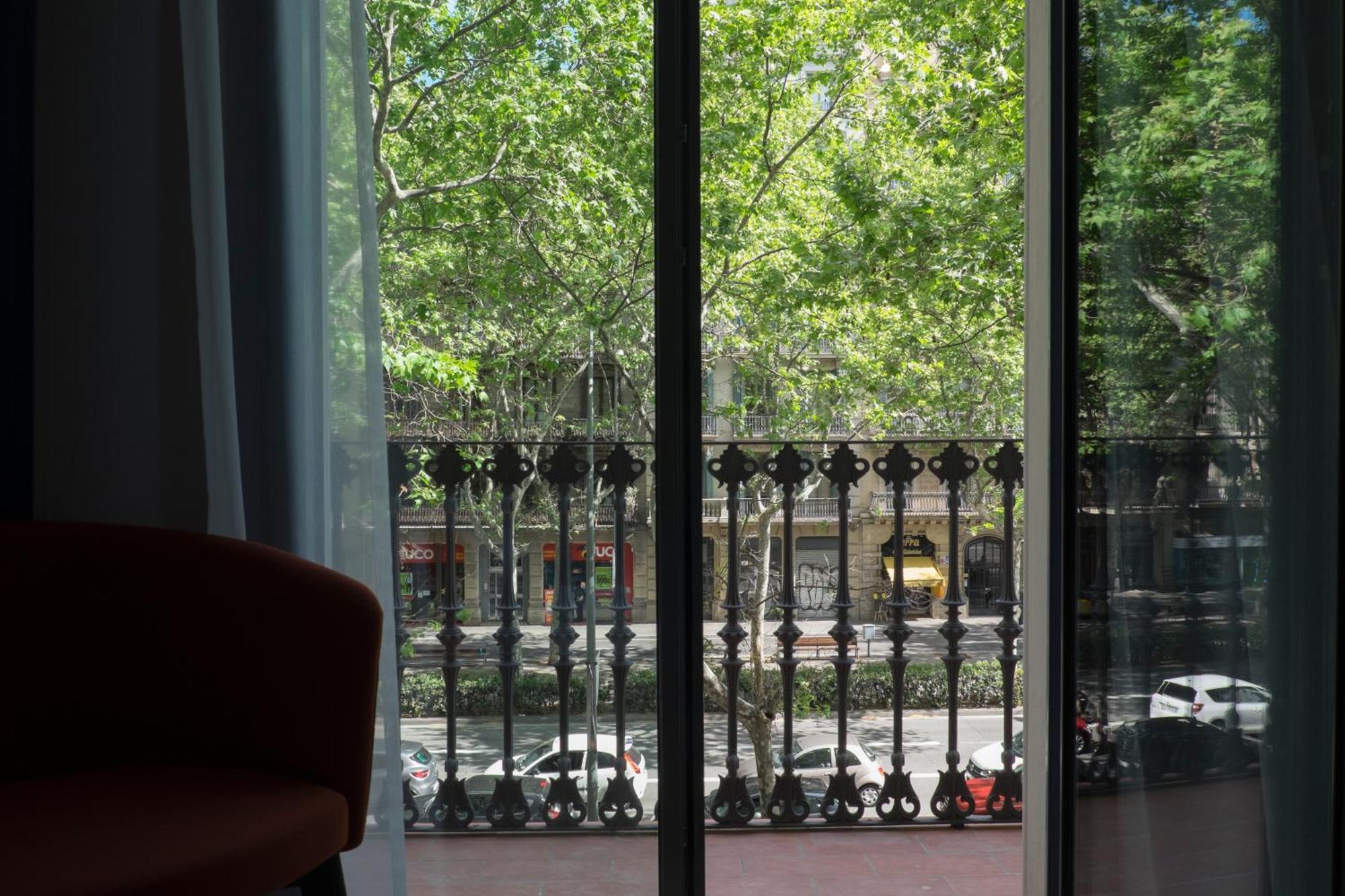 Chi Hotel Barcelona Exterior photo
